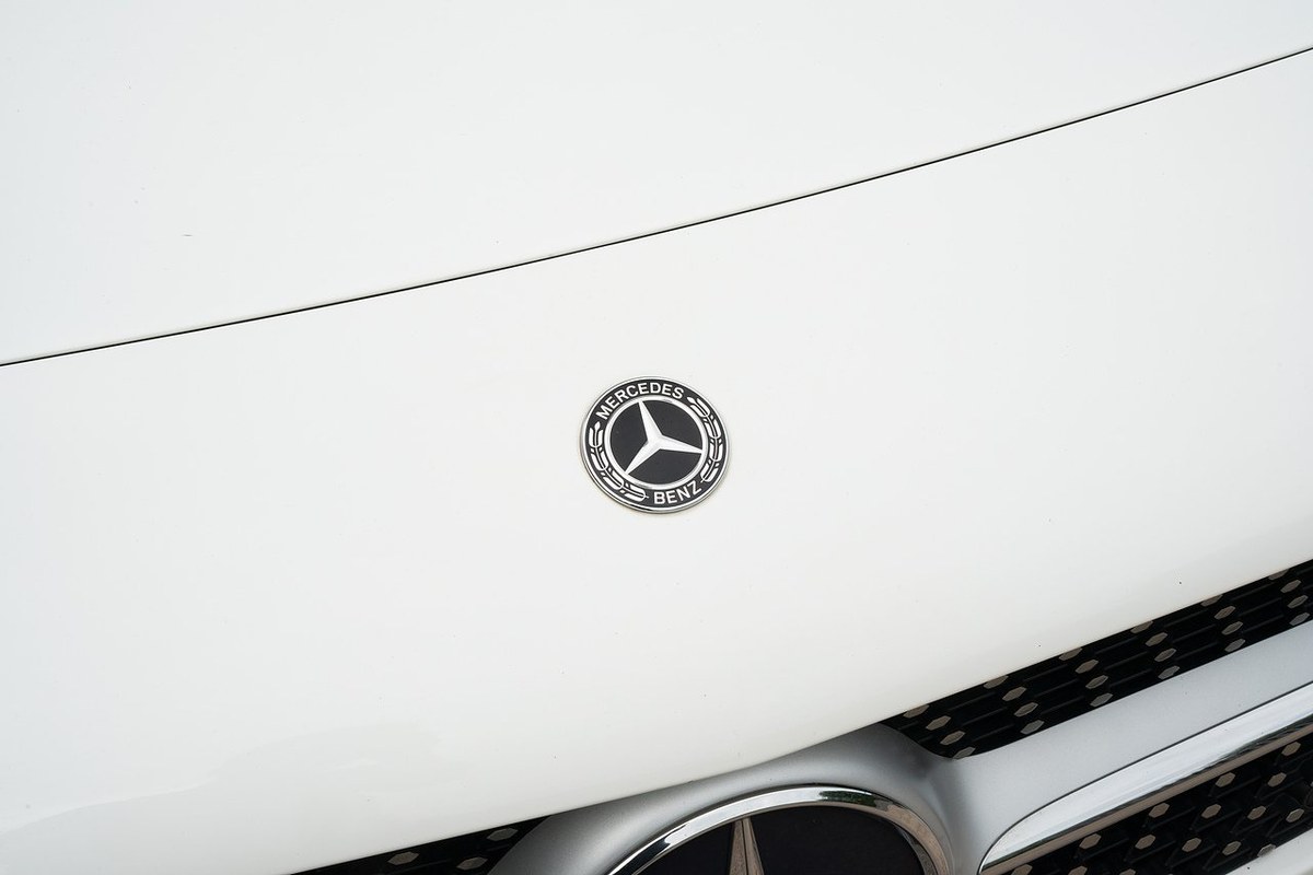Photo 3 de Mercedes-Benz Classe A 200 AMG Line Premium Plus – 2019