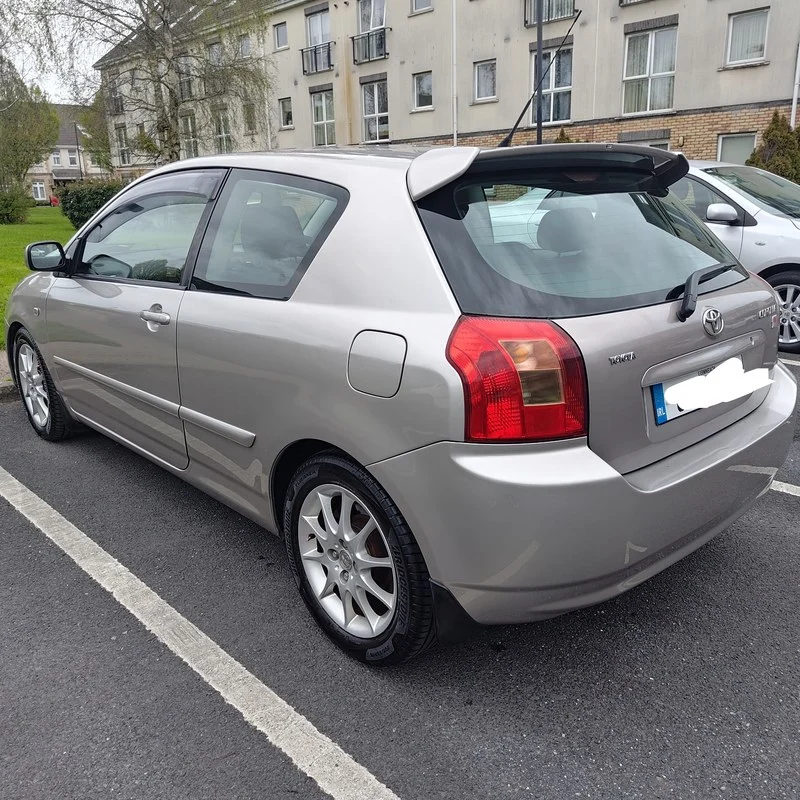 Photo 4 de Toyota Corolla T Sport – 2001