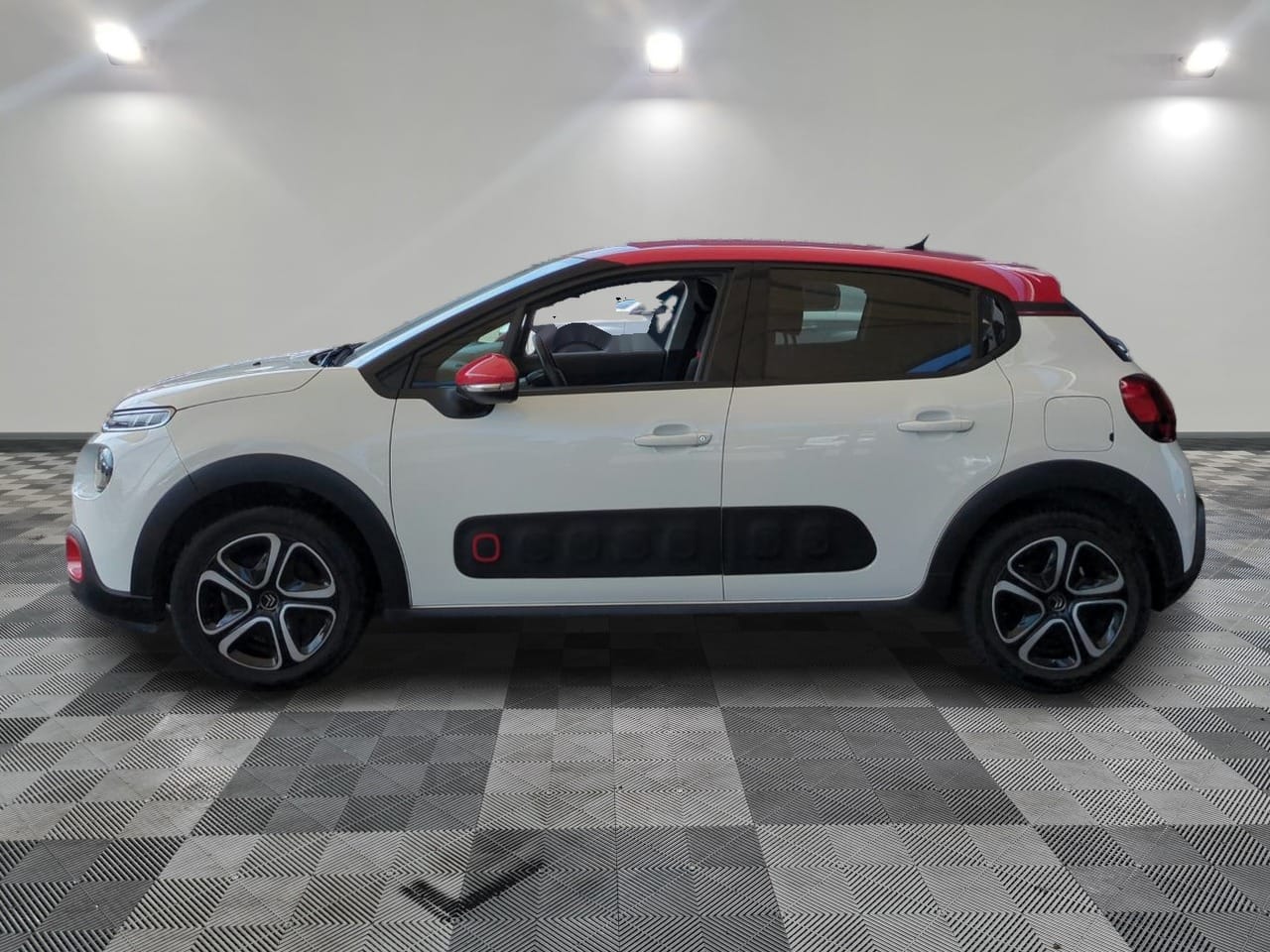 Photo 4 de CITROEN C3 PURETECH 110 S&S BVM6 SHINE