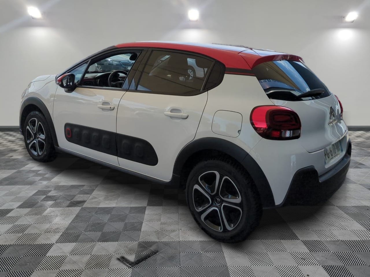 Photo 5 de CITROEN C3 PURETECH 110 S&S BVM6 SHINE