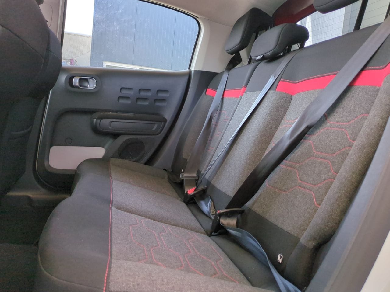 Photo 7 de CITROEN C3 PURETECH 110 S&S BVM6 SHINE