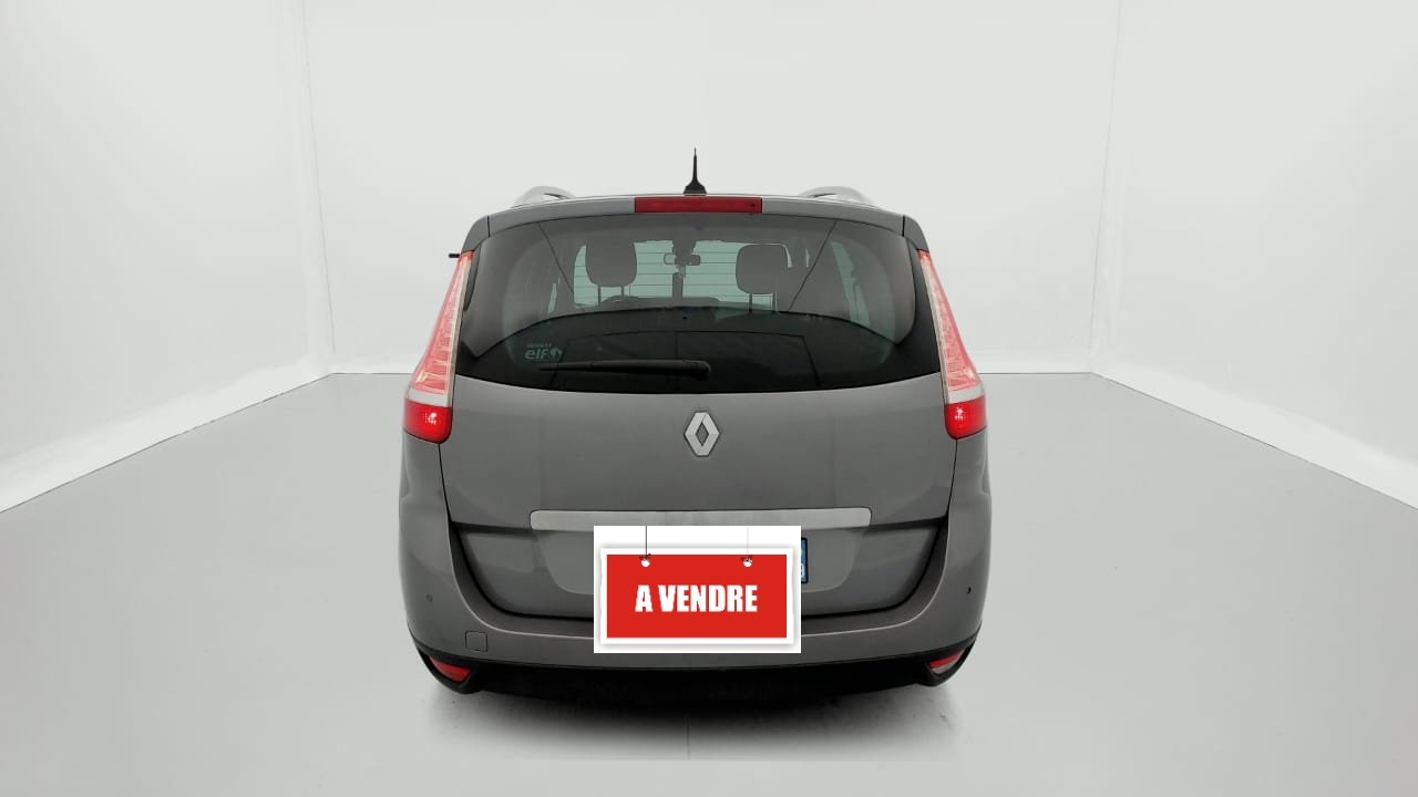 Photo 4 de RENAULT GRAND SCENIC III  GRAND SCÉNIC III DCI 110 FAP ECO2 LIMITED 7 PL