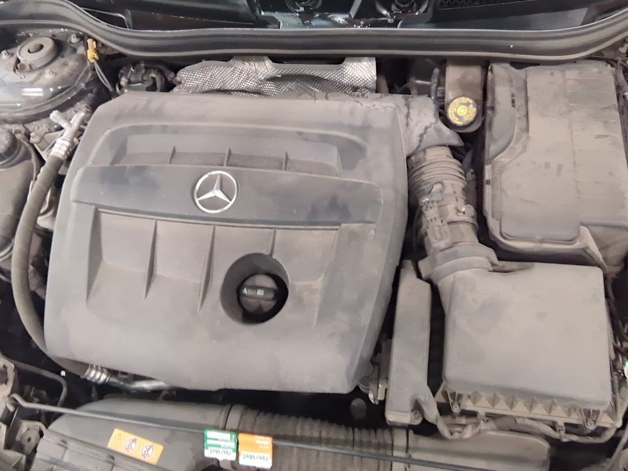 Photo 9 de  Mercedes-Benz CLA 180 d 7G-DCT Sensation