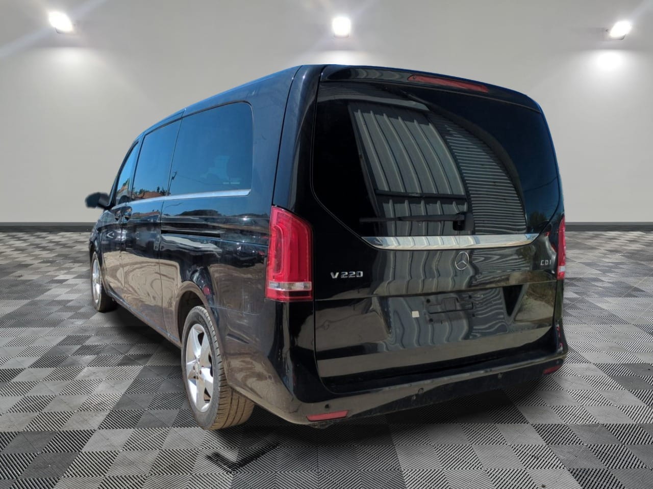 Photo 6 de  Mercedes Classe V Extra-Long 220 D 7G-Tronic Plus Executive