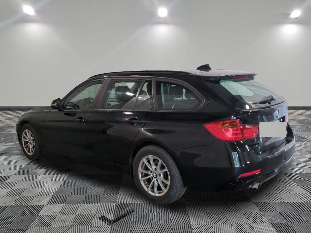 Photo 3 de BMW Série 3 Touring F31 318d 143 ch Business Automatique