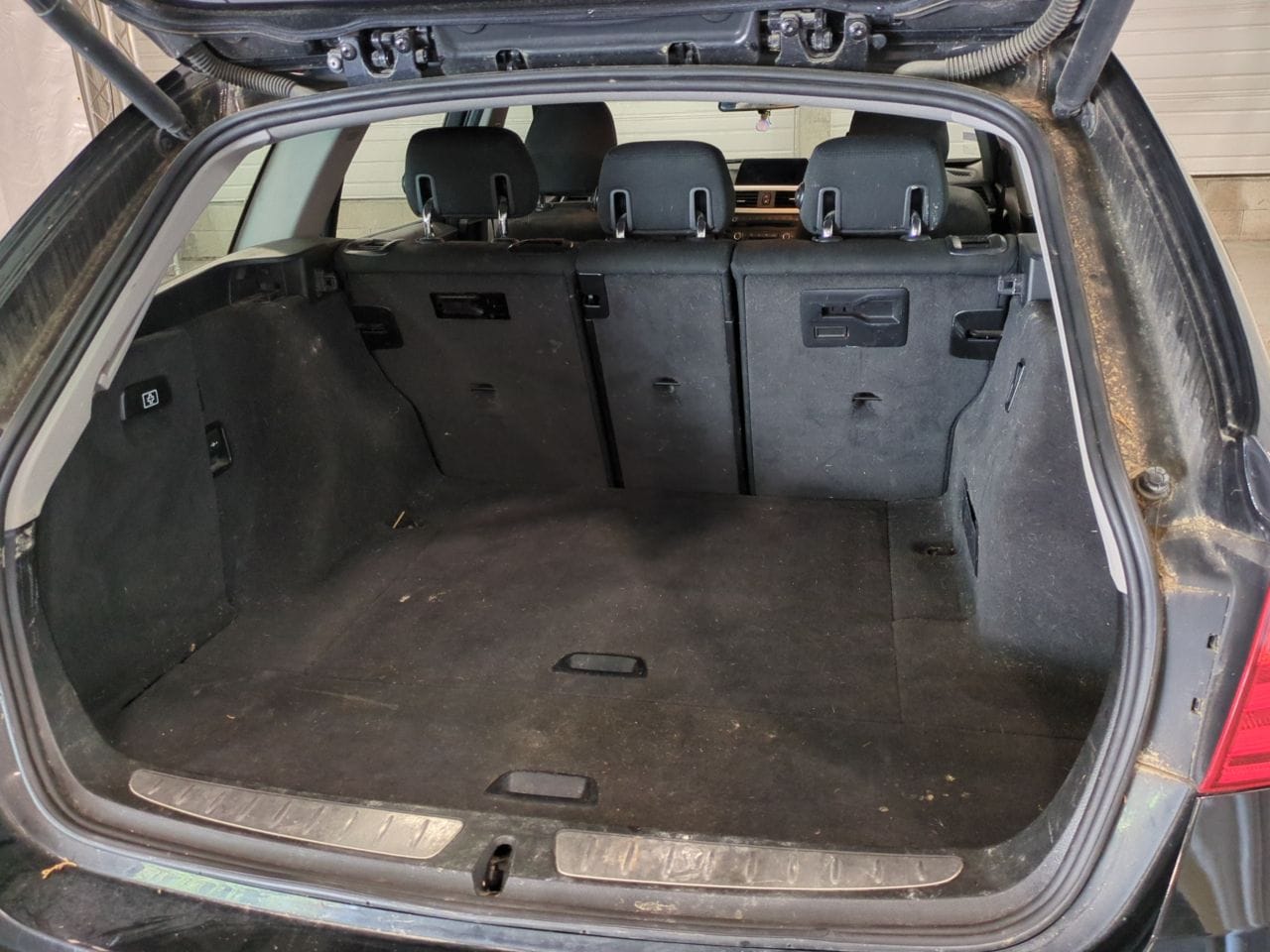 Photo 4 de BMW Série 3 Touring F31 318d 143 ch Business Automatique