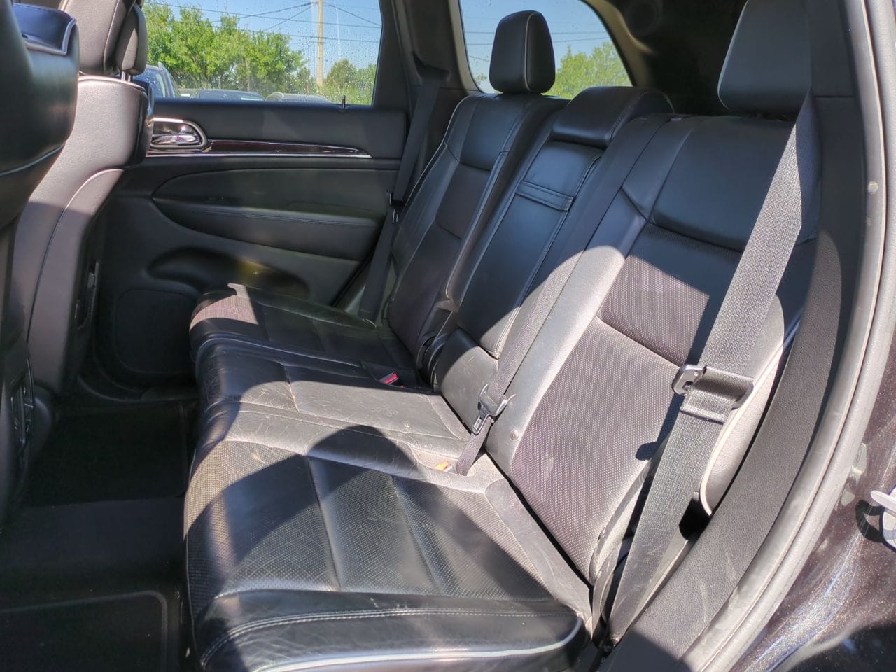 Photo 7 de JEEP GRAND CHEROKEE V6 3.0 CRD 241 CH OVERLAND 