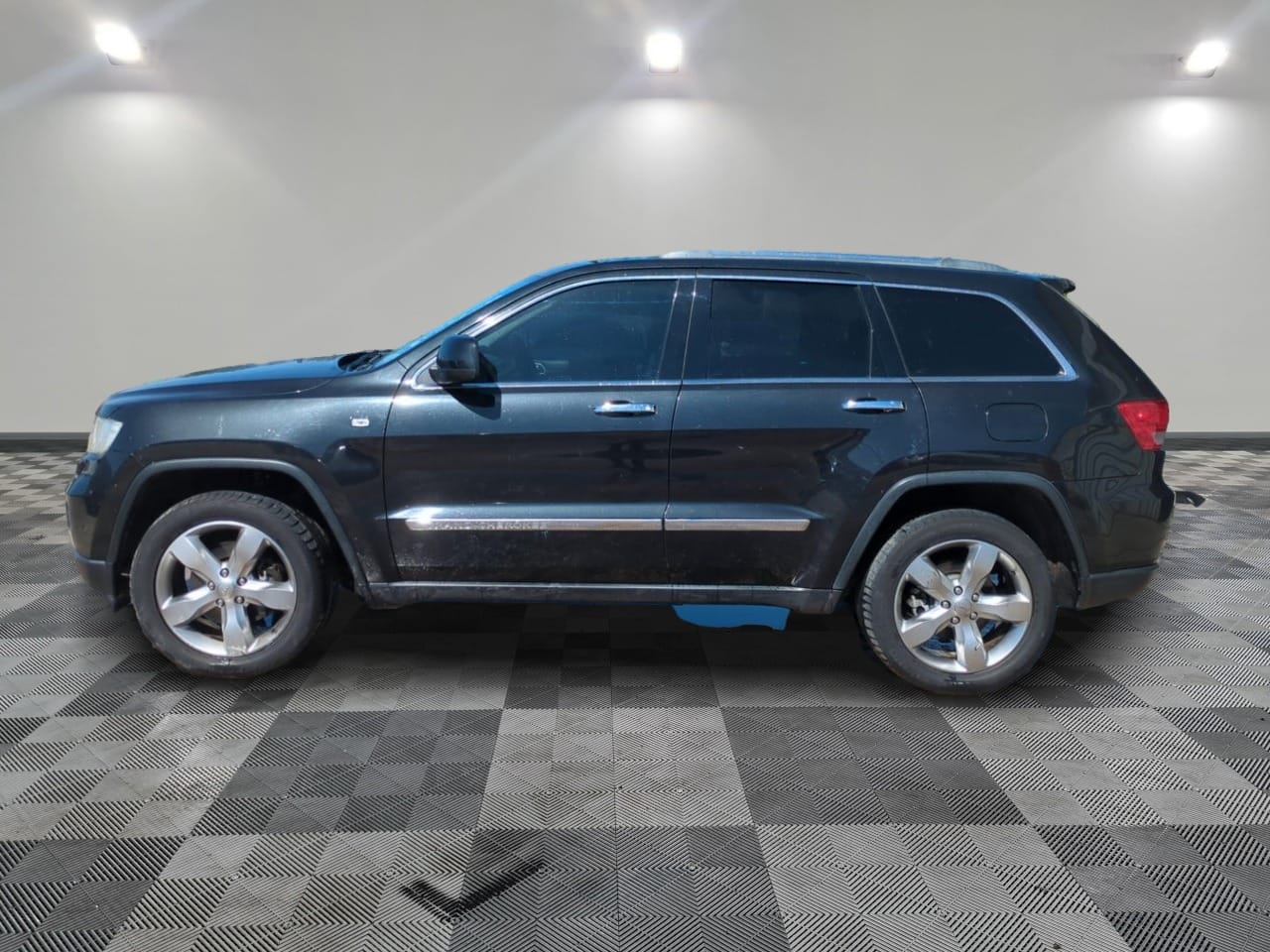 Photo 9 de JEEP GRAND CHEROKEE V6 3.0 CRD 241 CH OVERLAND 