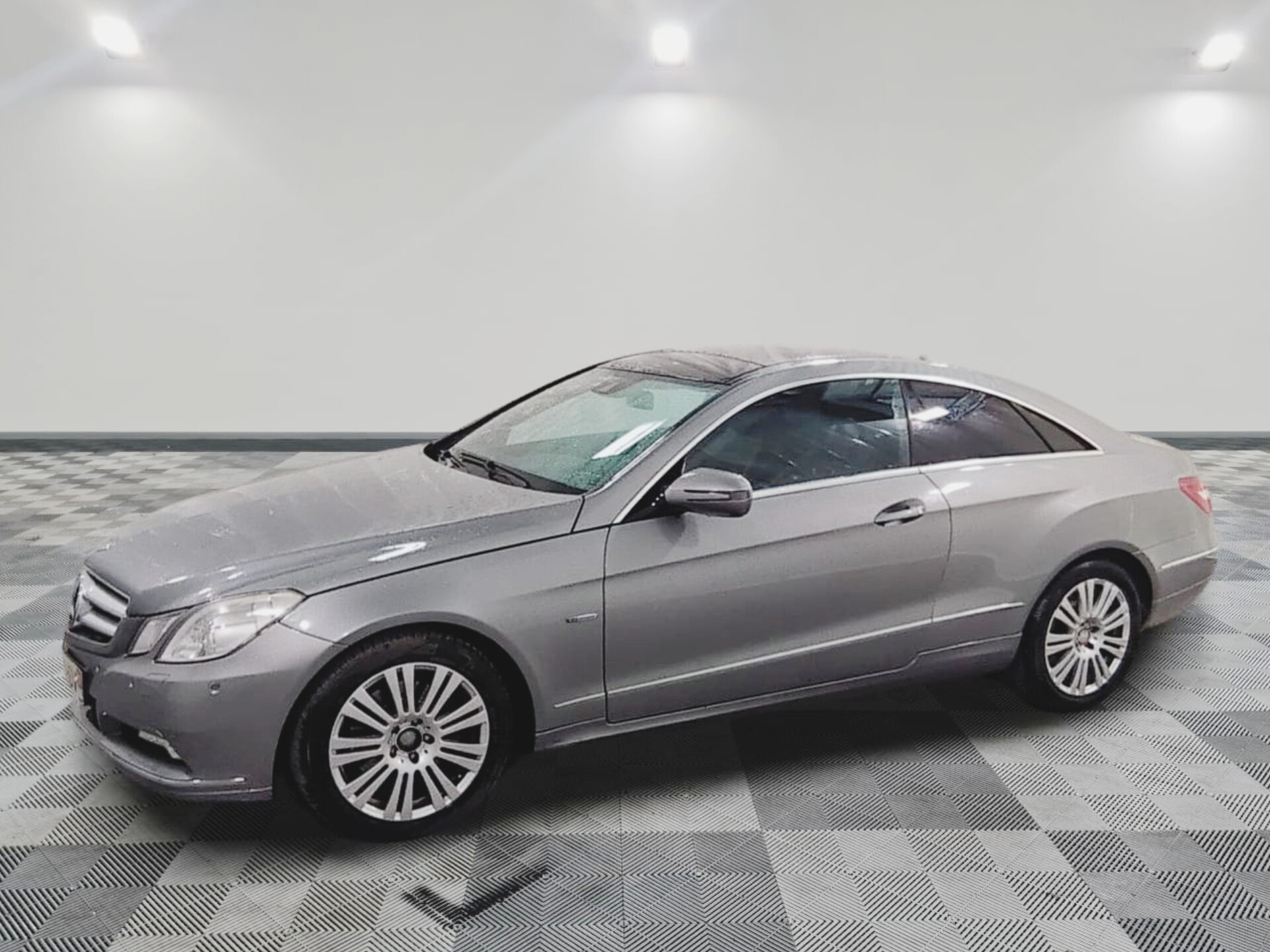 Photo 4 de MERCEDES-BENZ CLASSE E COUPÉ 350 CDI V6 – AUTOMATIQUE
