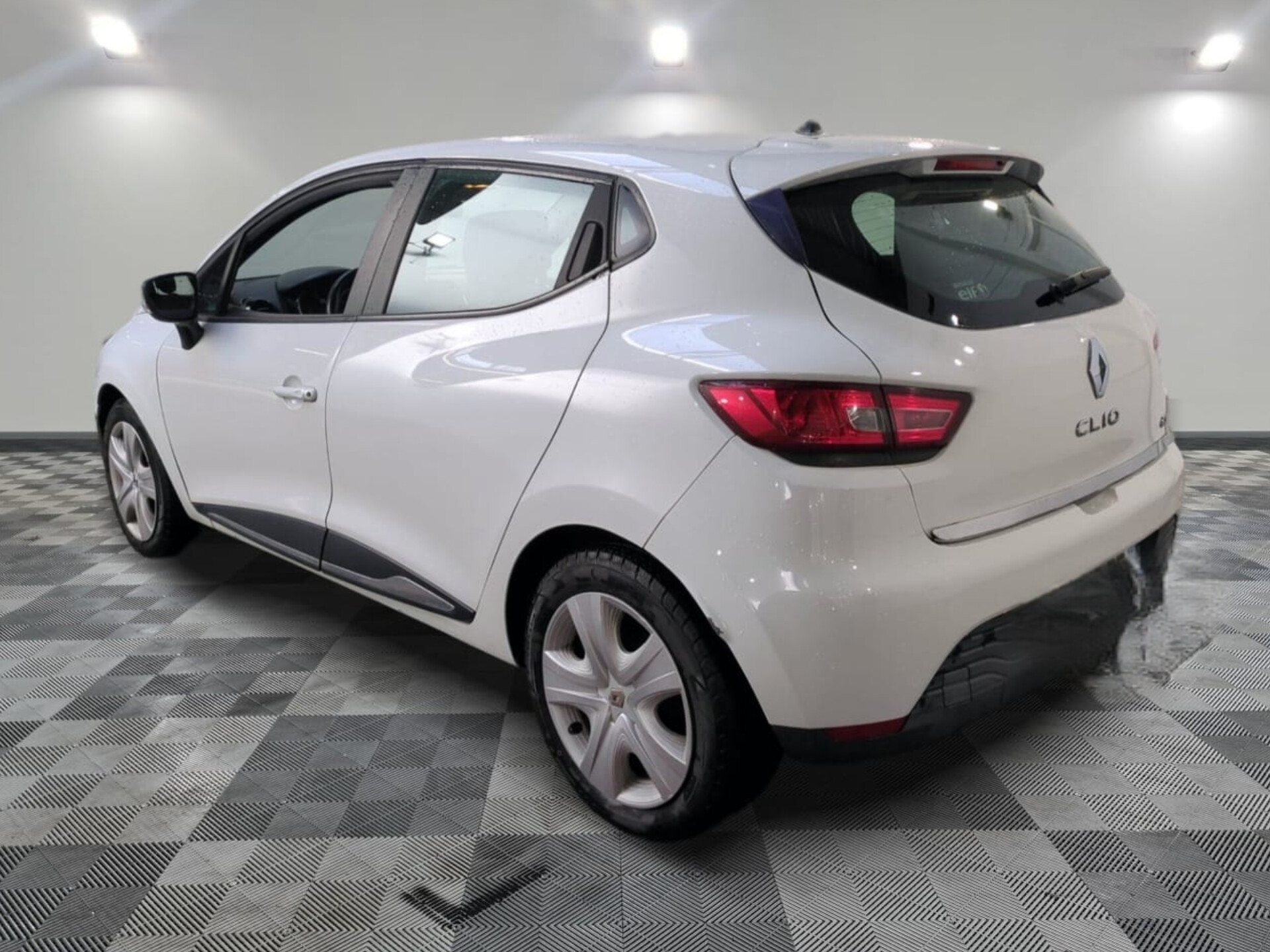 RENAULT CLIO IV dCi 75 ECO2 ZEN