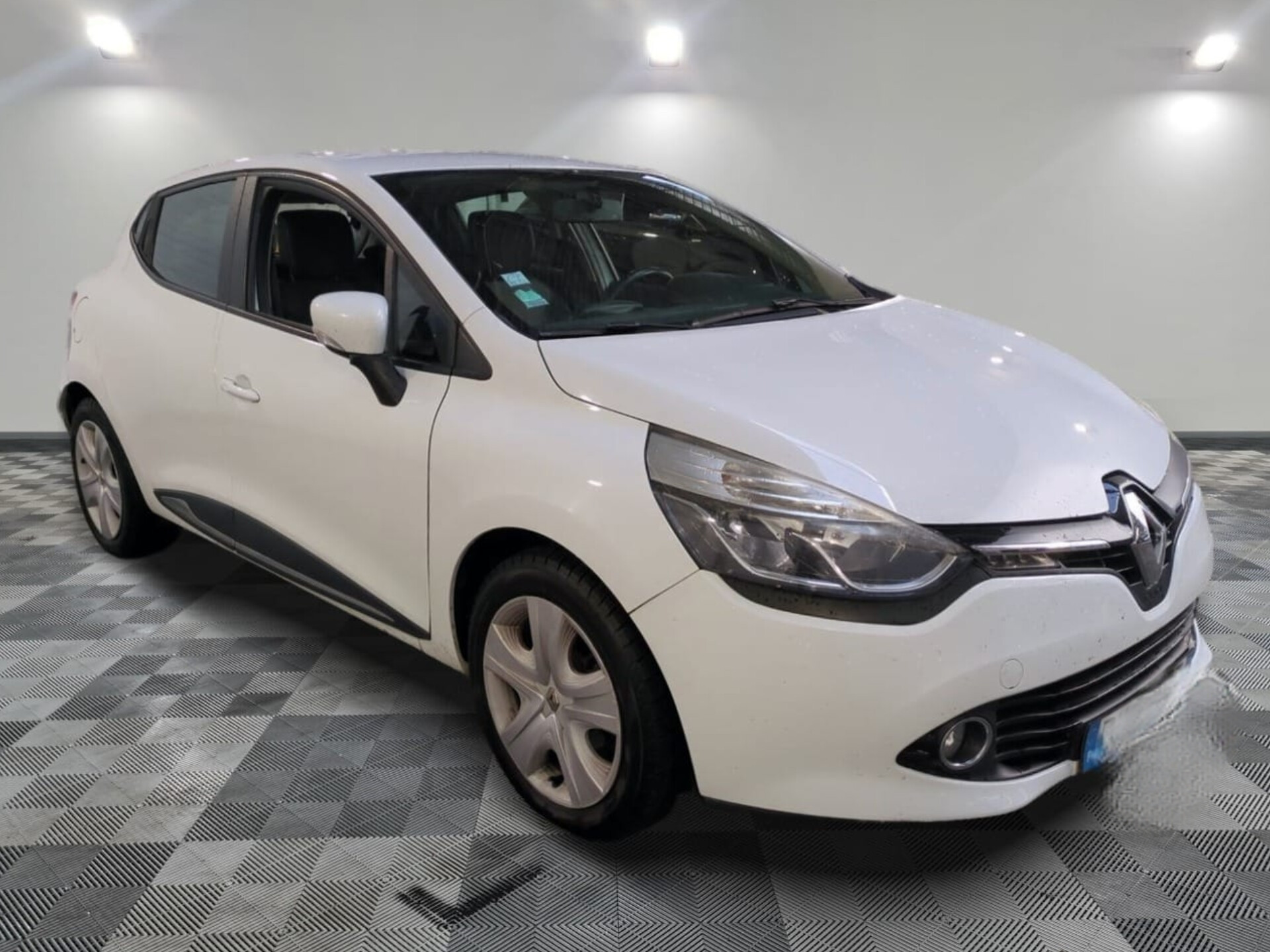 Photo 3 de RENAULT CLIO IV dCi 75 ECO2 ZEN