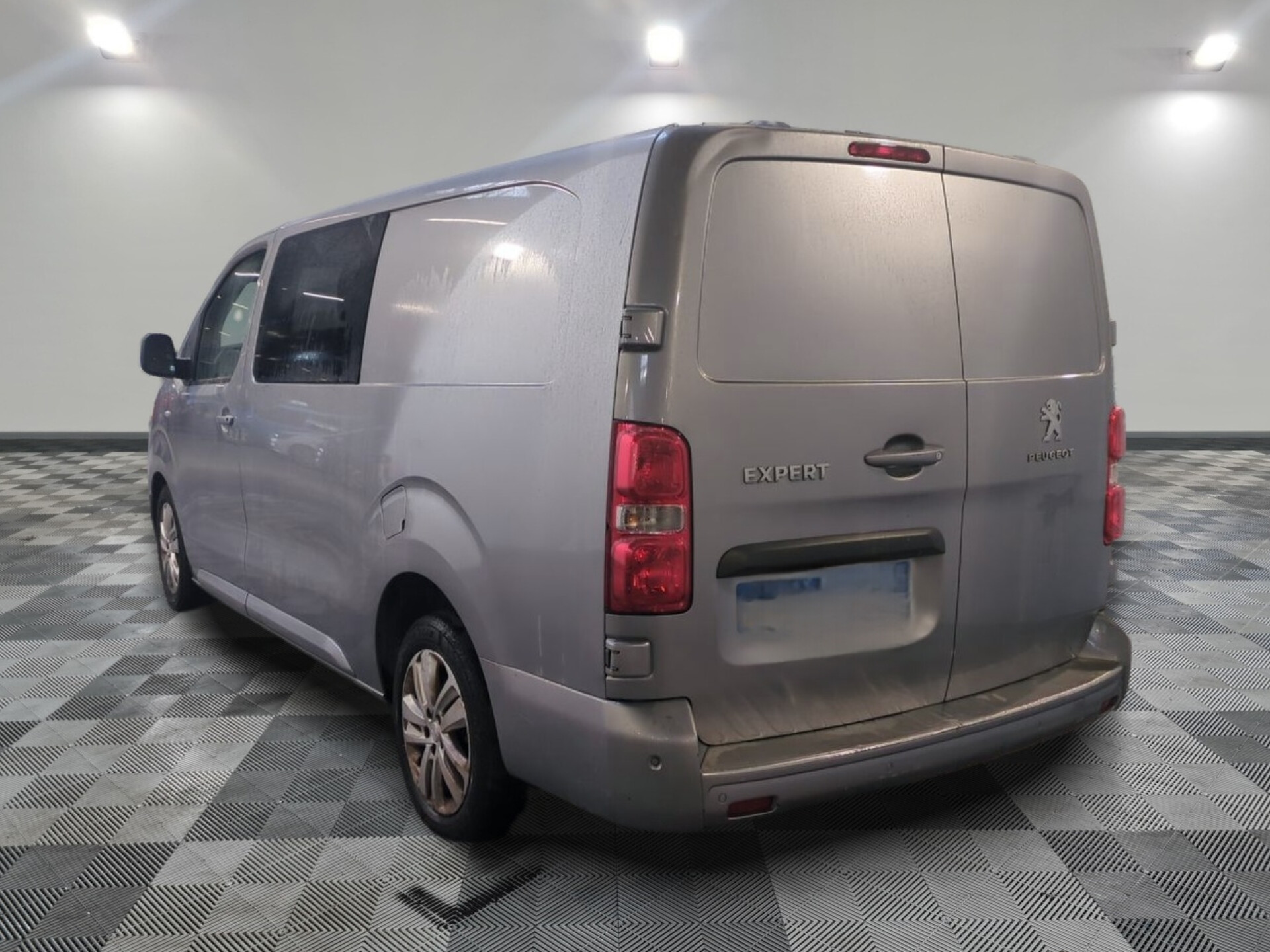 Photo 3 de Peugeot Expert Cabine Approfondie Long BlueHDi 180 EAT8 Asphalt
