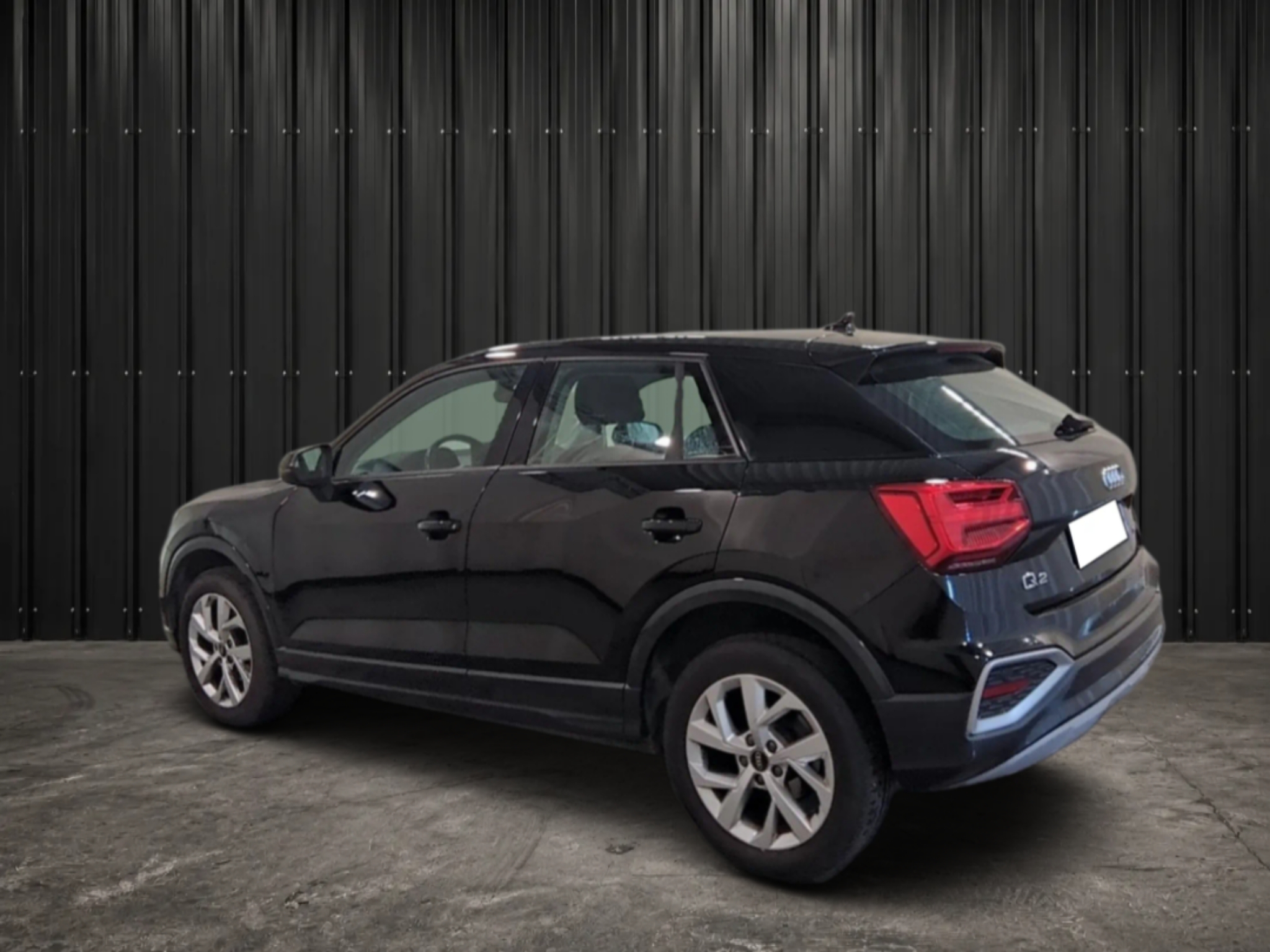 AUDI Q2 35 TFSI 150 S TRONIC 7 DESIGN photo 4