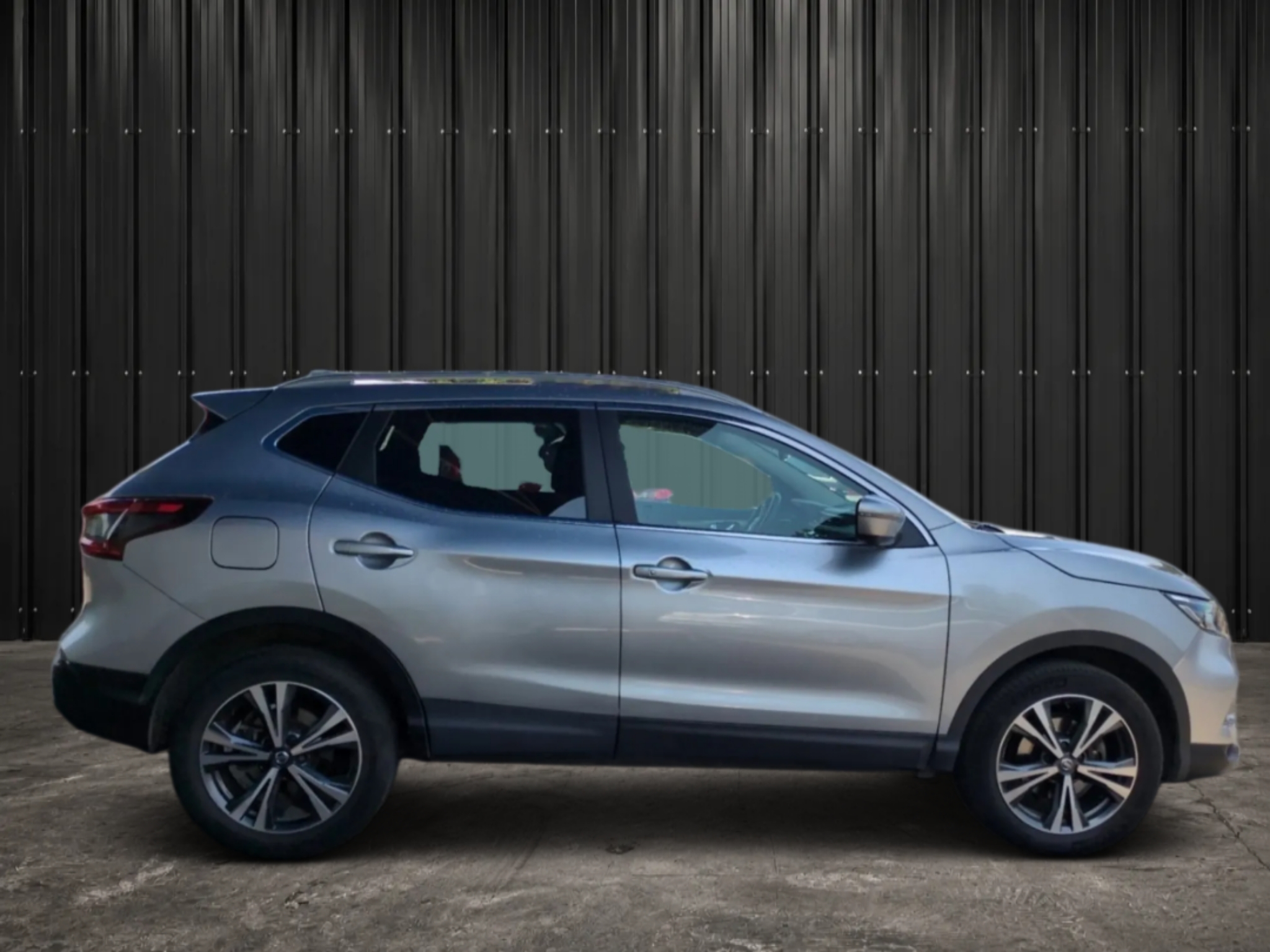NISSAN  QASHQAI 1.6 DCI 130 XTRONIC N-CONNECTA photo 2