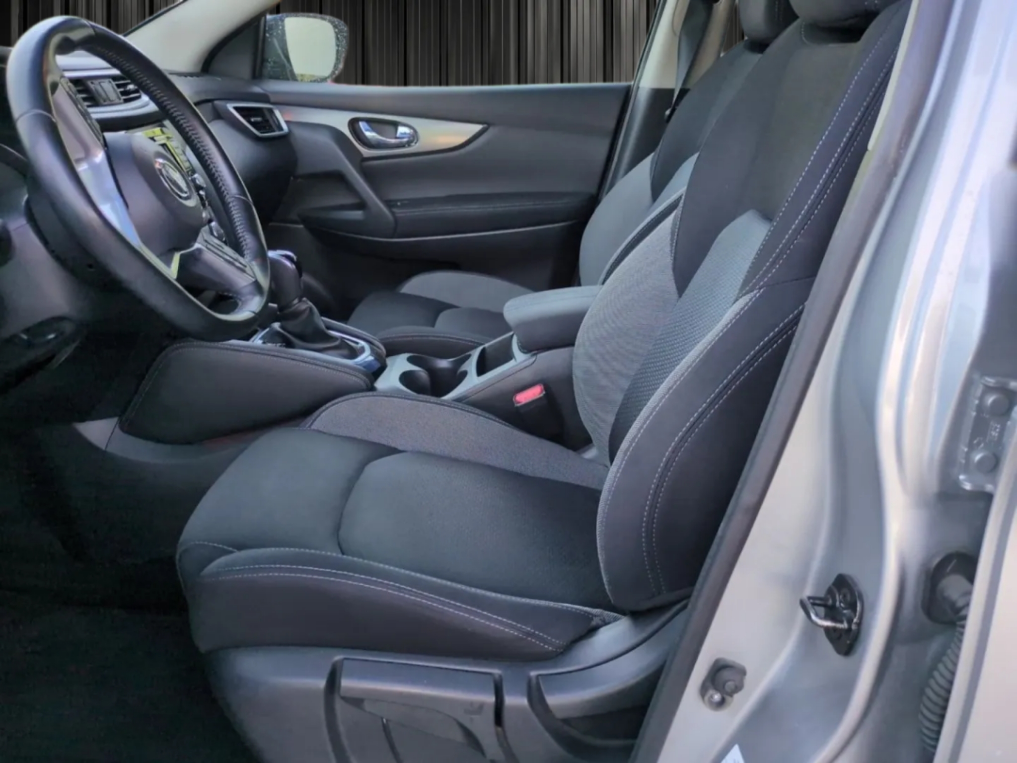NISSAN  QASHQAI 1.6 DCI 130 XTRONIC N-CONNECTA photo 8