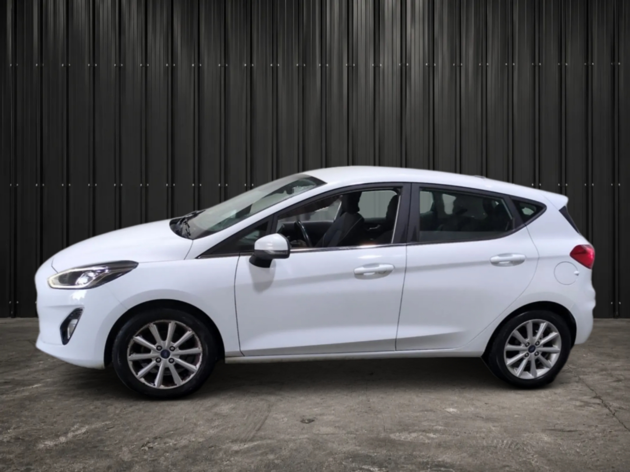 FORD  FIESTA 1.5 TDCI 85 CH S&S BVM6 TITANIUM photo 6