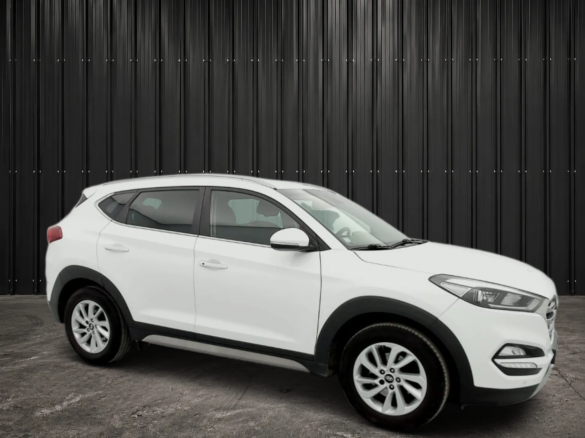 HYUNDAI TUCSON 1.7 CRDI 115 2WD CREATIVE photo 3