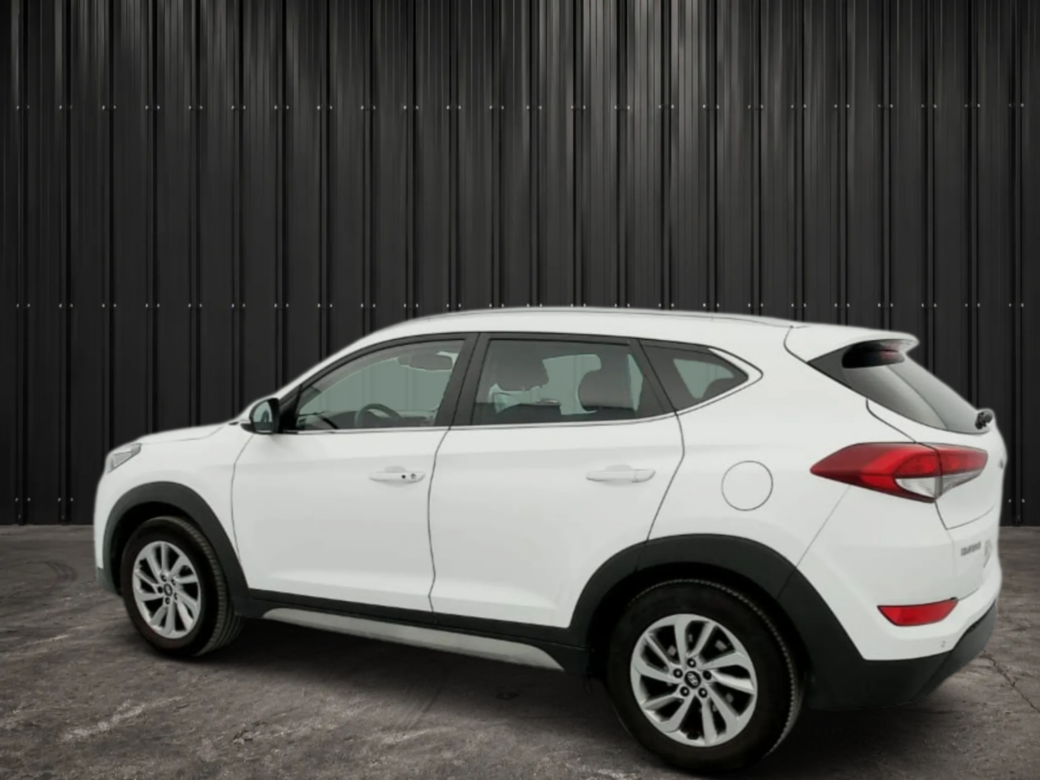 HYUNDAI TUCSON 1.7 CRDI 115 2WD CREATIVE photo 8