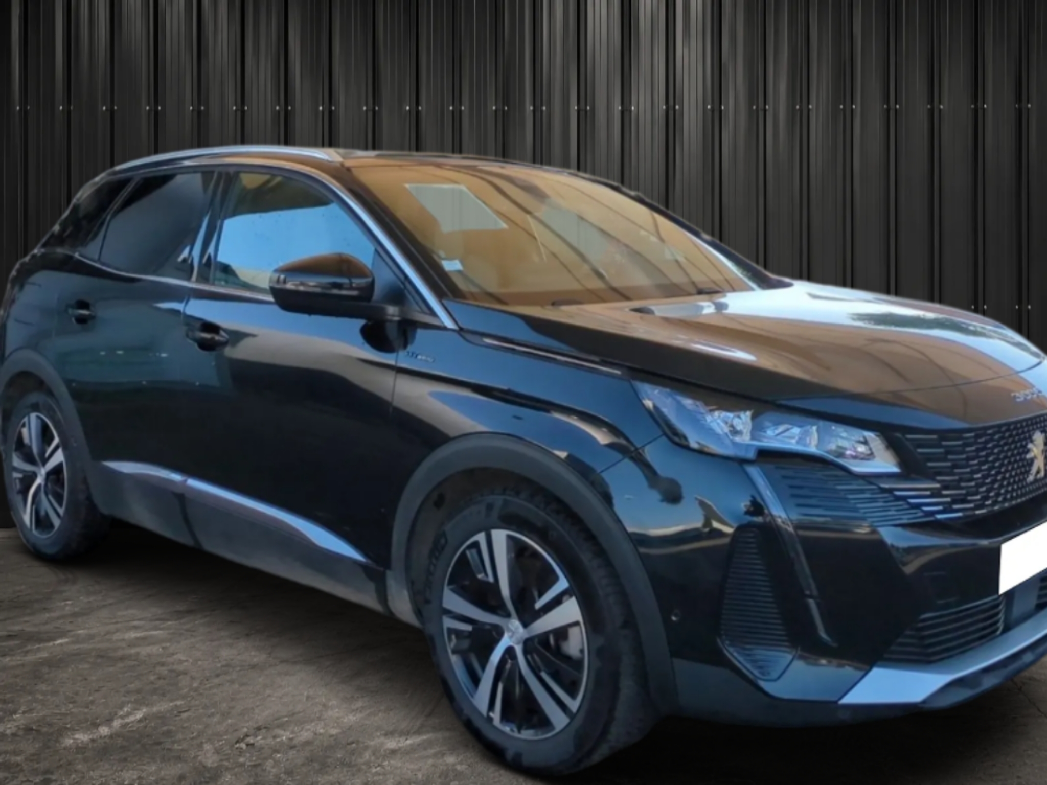 PEUGEOT 3008  3008 HYBRID 225 E-EAT8 GT photo 2