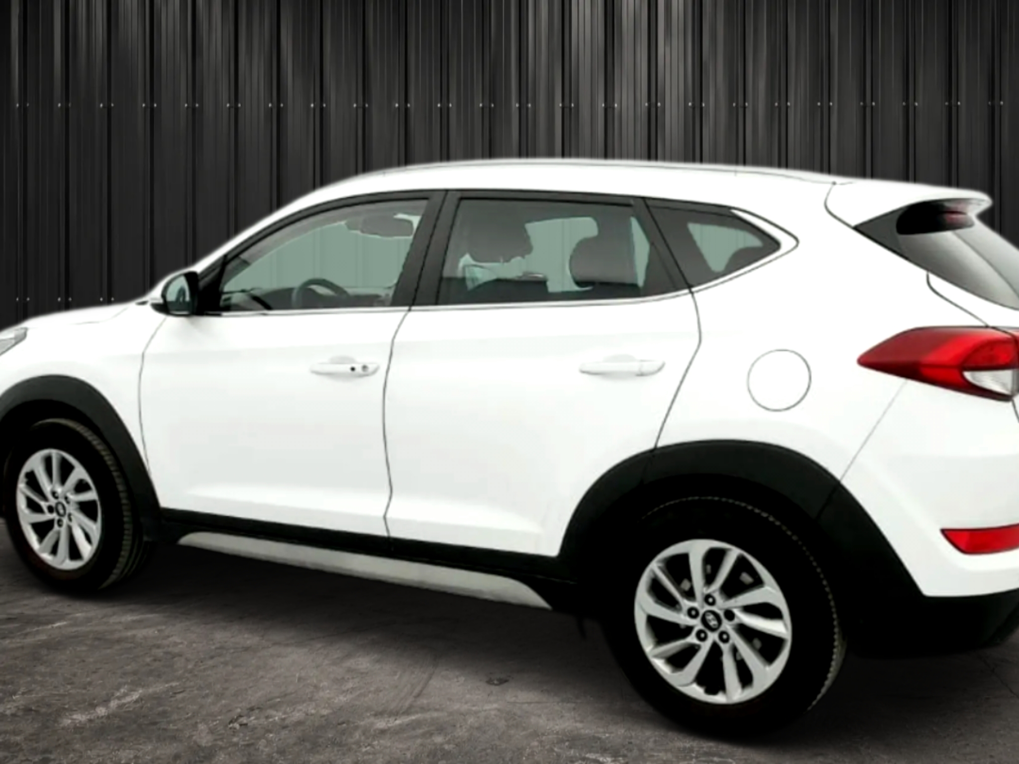 HYUNDAI TUCSON 1.7 CRDI 115 2WD CREATIVE photo 8