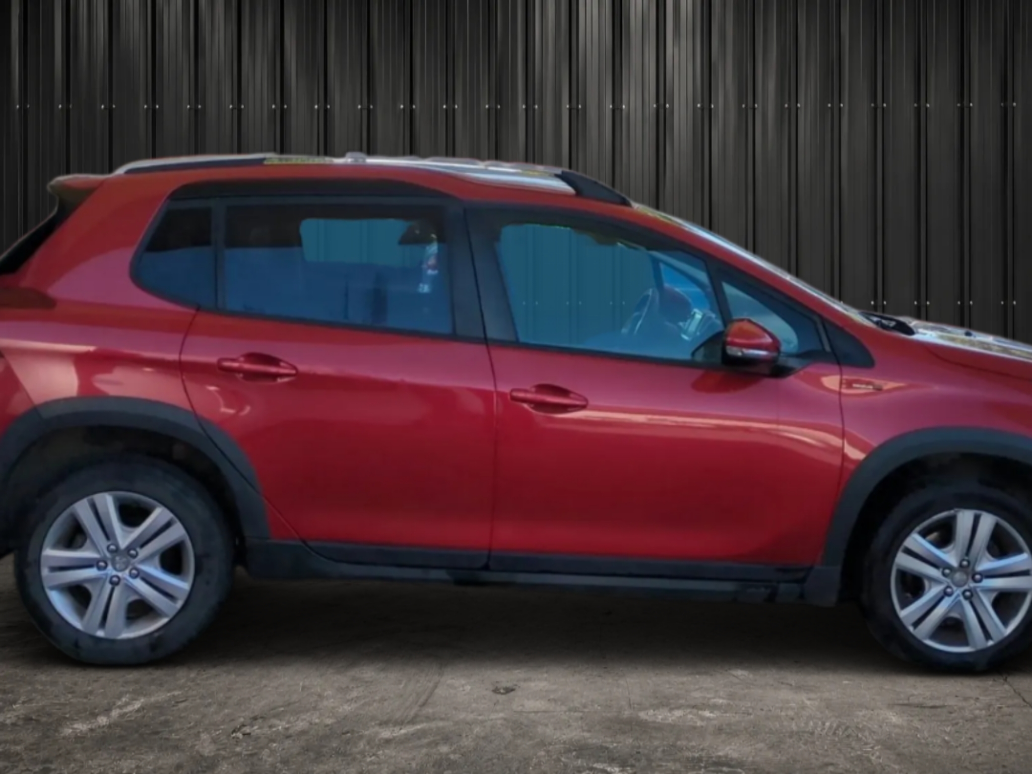 PEUGEOT  2008 PURETECH 110CH S&S EAT6 SIGNATURE photo 4