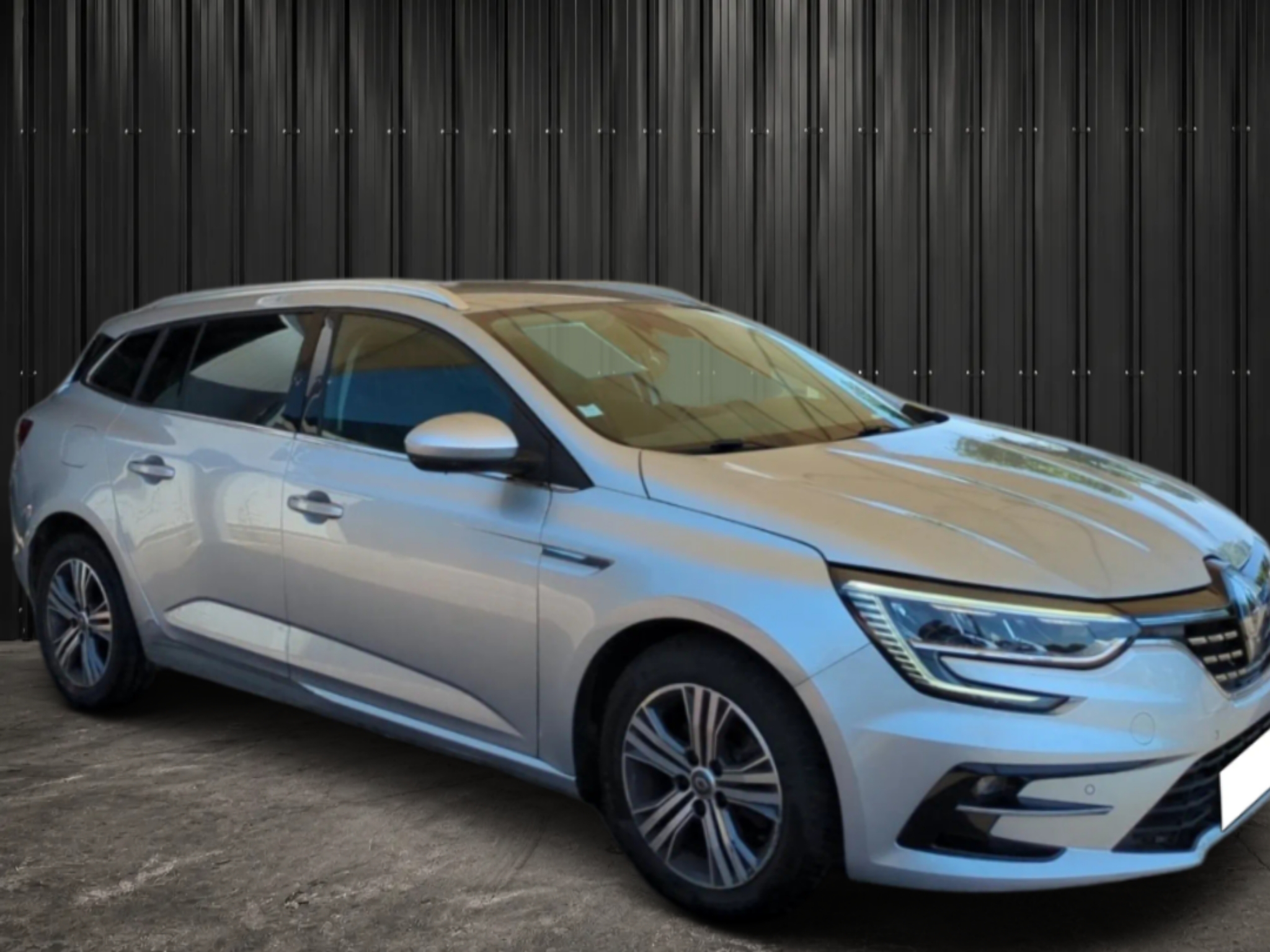 RENAULT  MÉGANE IV ESTATE BLUE DCI 115 EDC - 21B INTENS photo 2