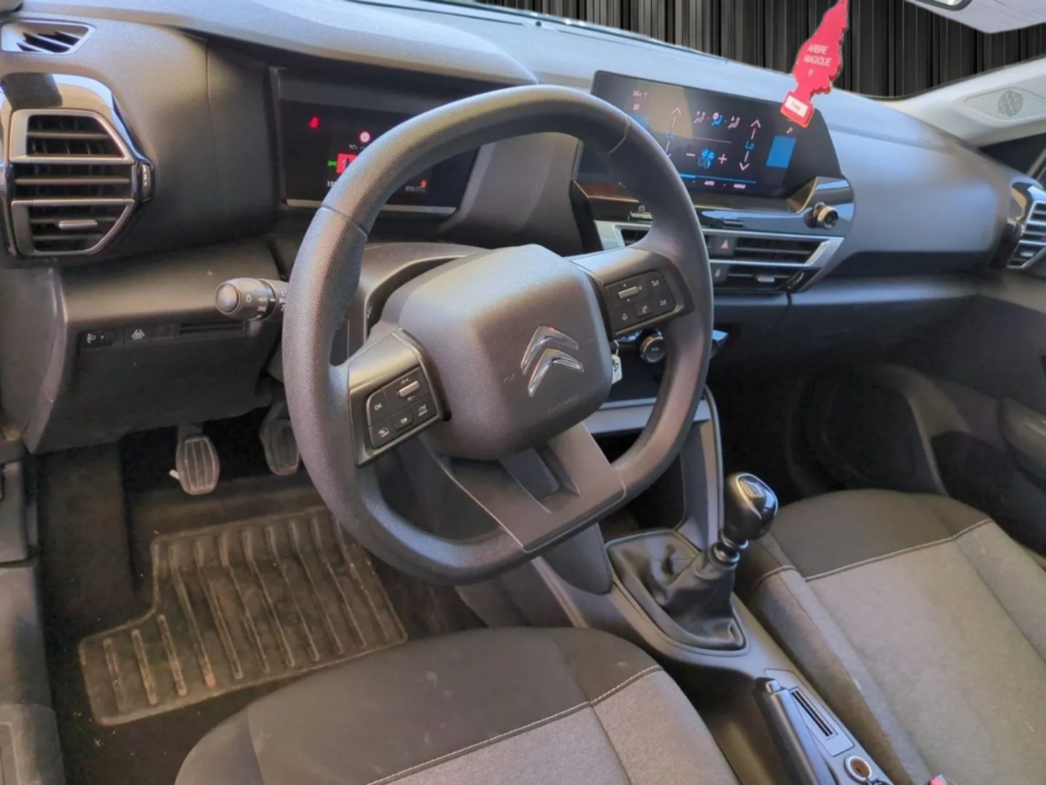 CITROEN   C4 BLUEHDI 110 S&S BVM6 LIVE PACK BUSINESS photo 6