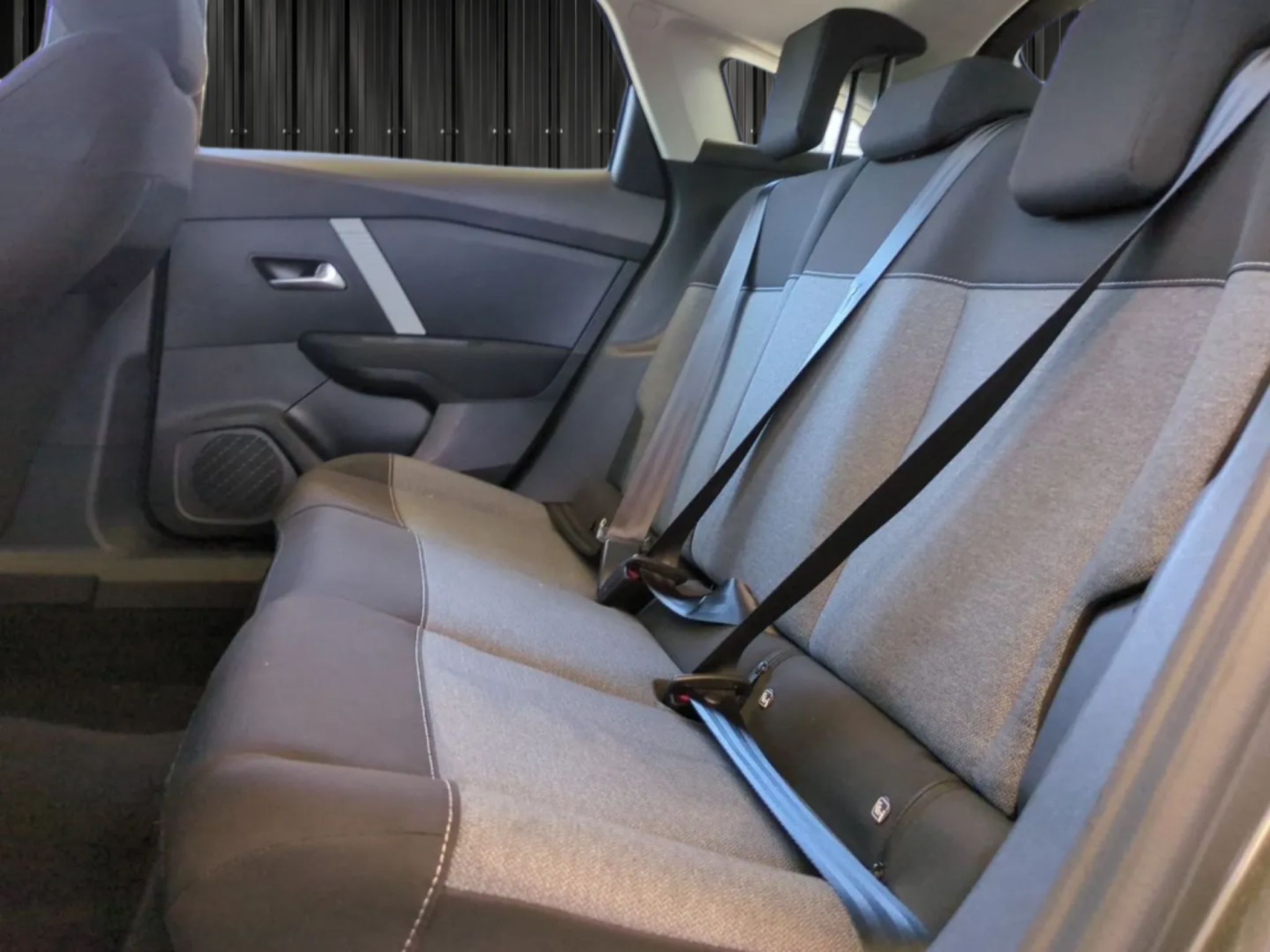 CITROEN   C4 BLUEHDI 110 S&S BVM6 LIVE PACK BUSINESS photo 8
