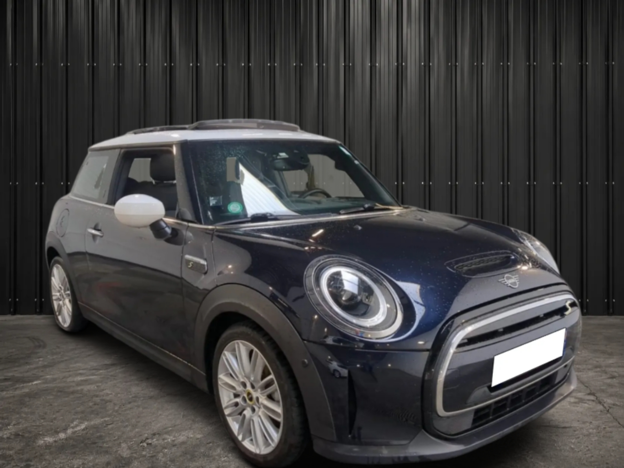MINI HATCH 3 PORTES ELECTRIC F56 BEV LCI  HATCH 3 PORTES COOPER SE 184 CH FINITION MINI YOURS photo 2