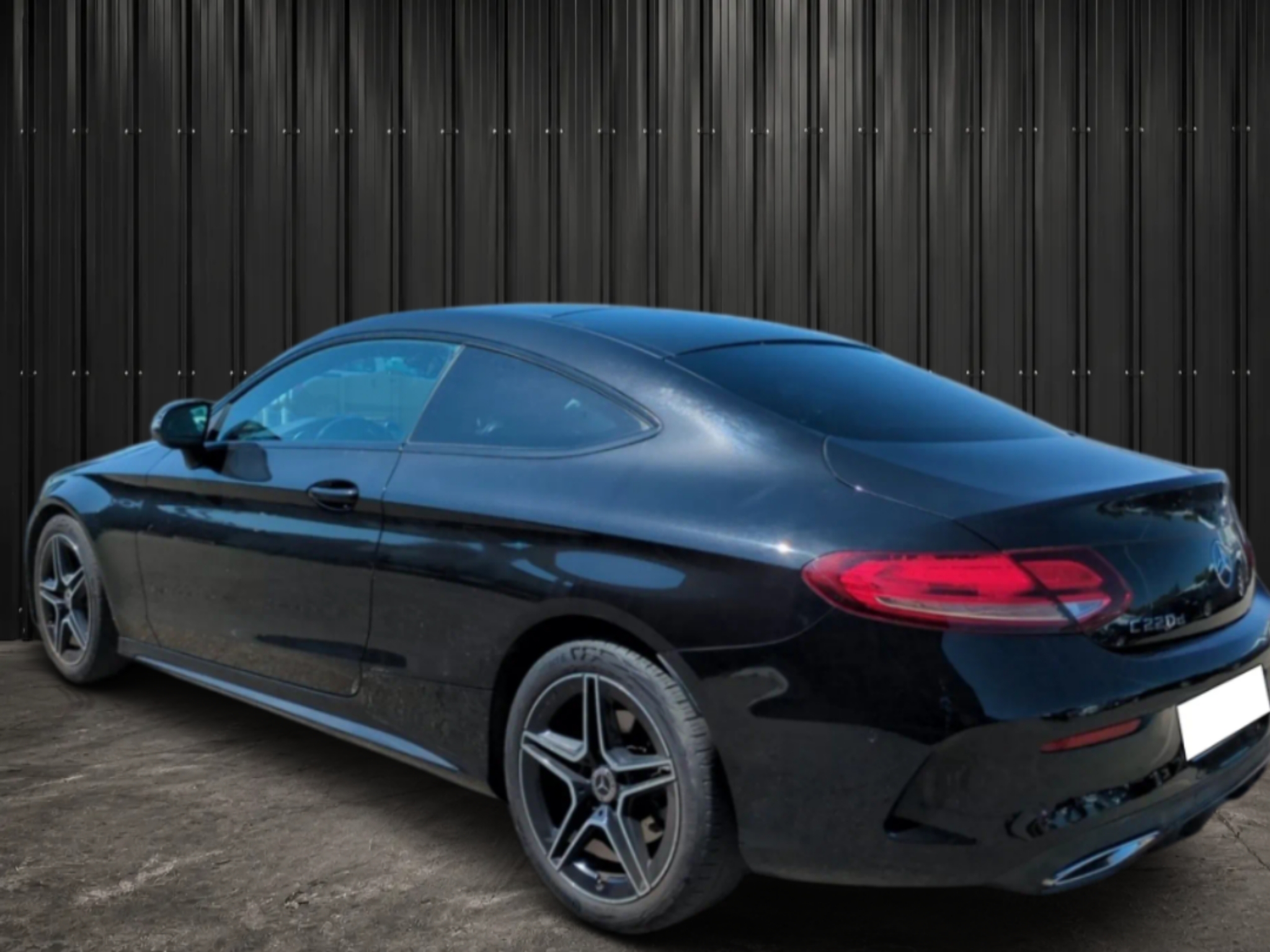 MERCEDES CLASSE C COUPE  CLASSE C COUPÉ 220 D 9G-TRONIC AMG LINE photo 4