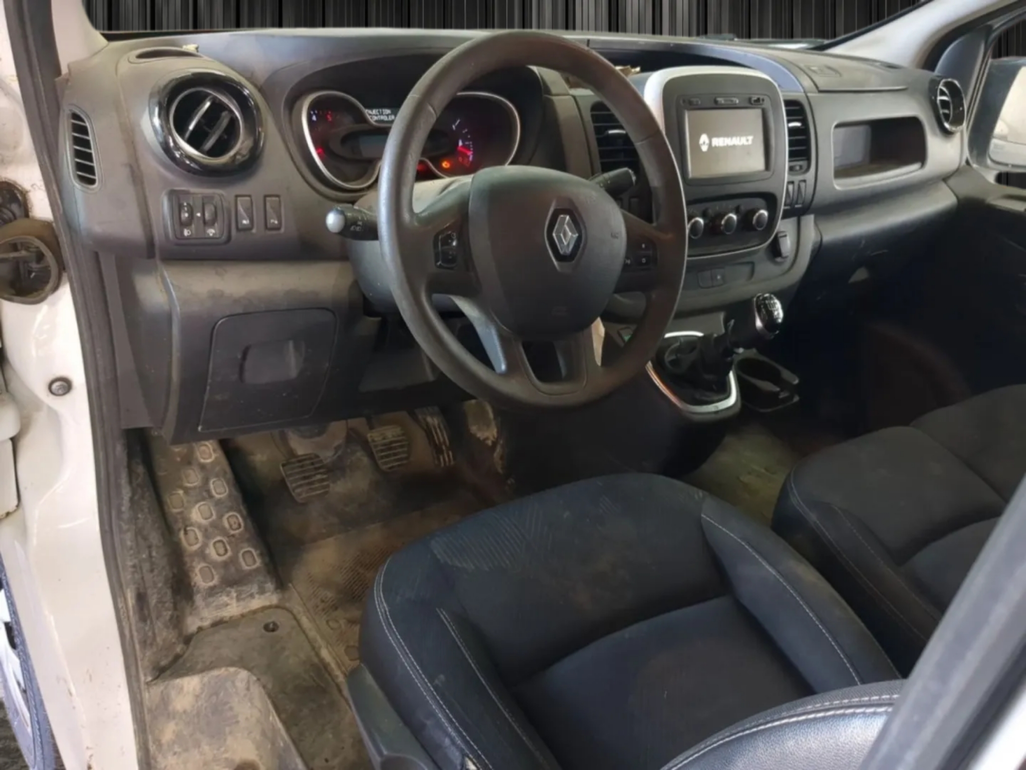 RENAULT TRAFIC FOURGON  TRAFIC FGN L1H1 1000 KG DCI 120 GRAND CONFORT photo 6