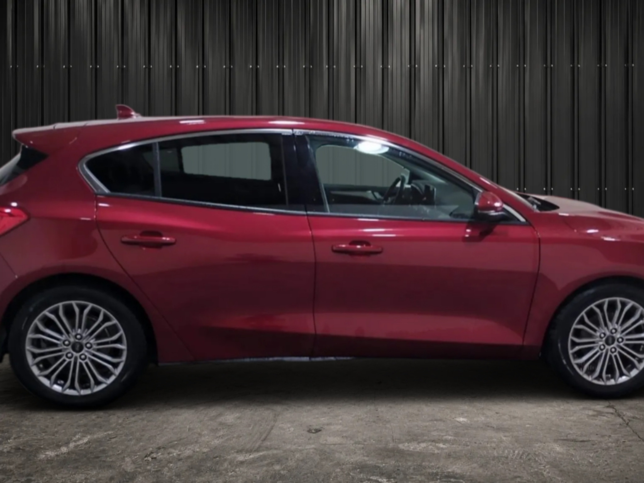 FORD FOCUS 1.0 ECOBOOST 125 S&S TITANIUM photo 4
