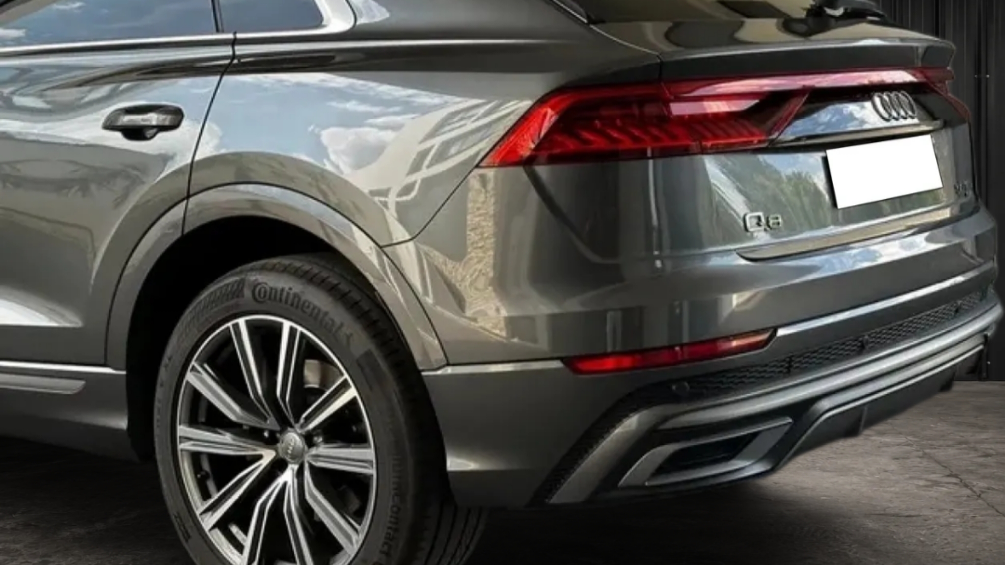 AUDI Q8 photo 4